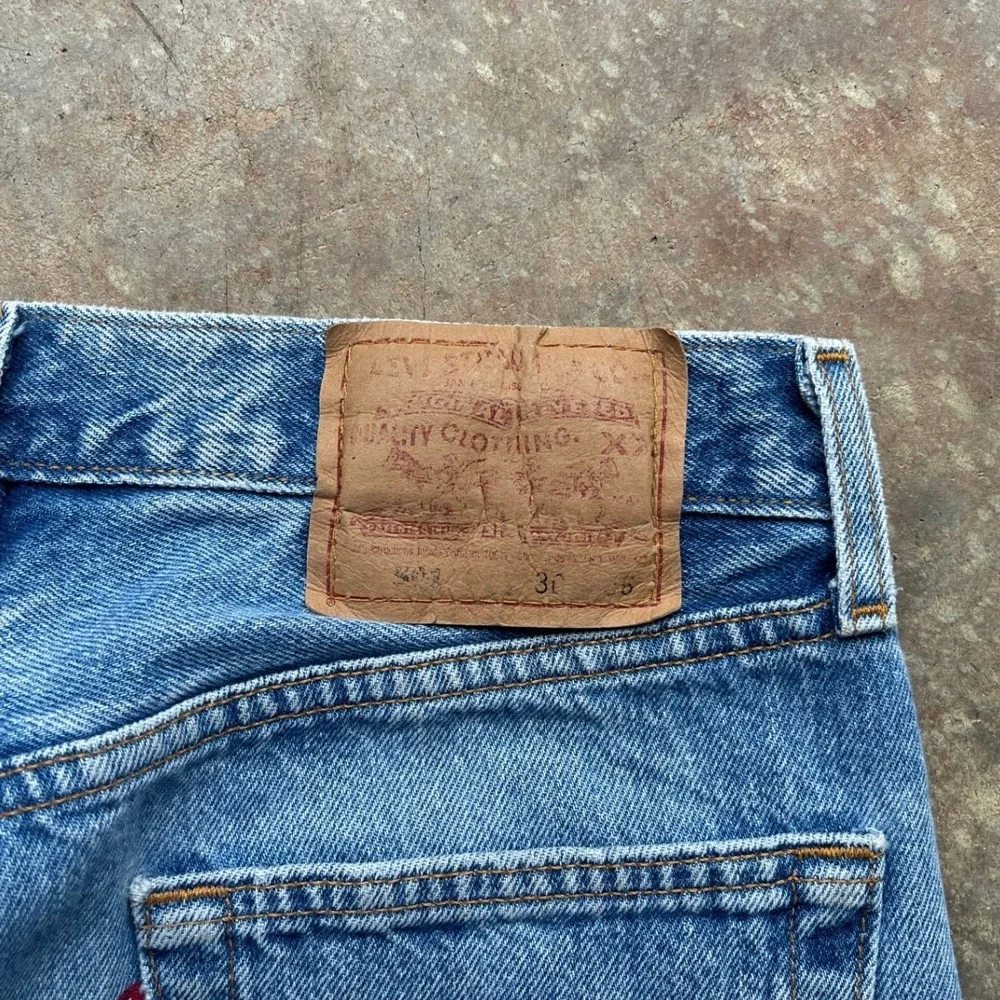 Vintage 90s Levis 501 Mens 30 (30x35) Light Wash Button Fly Jeans Made in USA - Picture 6 of 12